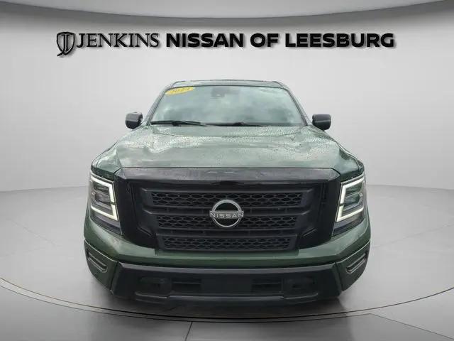 2024 Nissan Titan Crew Cab SV 4x2