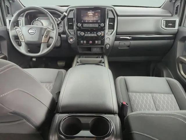 2024 Nissan Titan Crew Cab SV 4x2