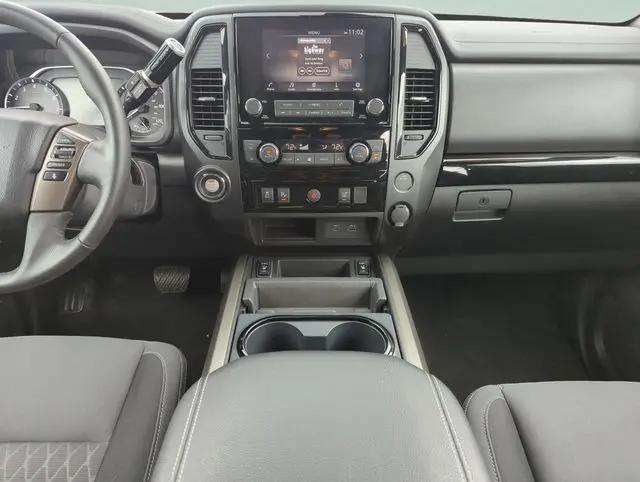 2024 Nissan Titan Crew Cab SV 4x2