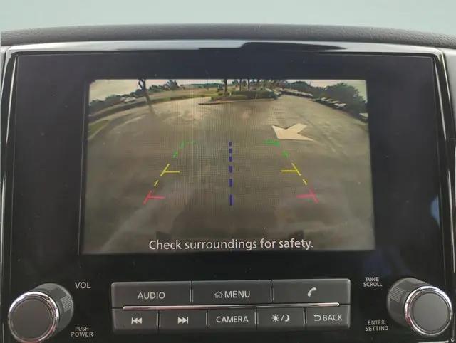 2024 Nissan Titan Crew Cab SV 4x2