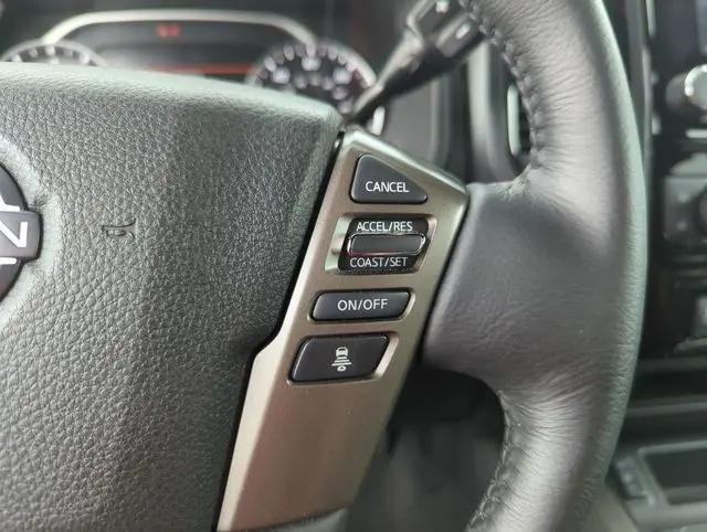 2024 Nissan Titan Crew Cab SV 4x2