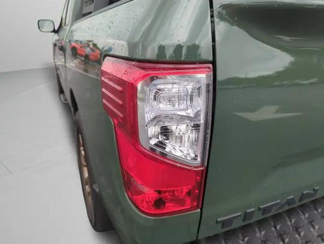 2024 Nissan Titan Crew Cab SV 4x2