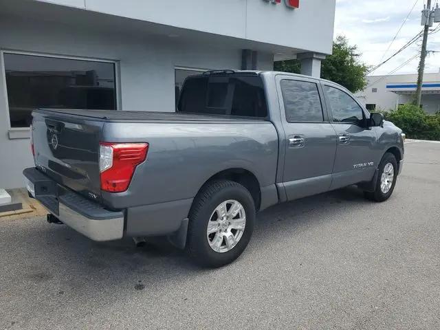 2018 Nissan Titan SV