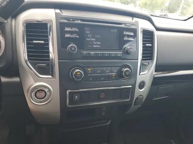 2018 Nissan Titan SV