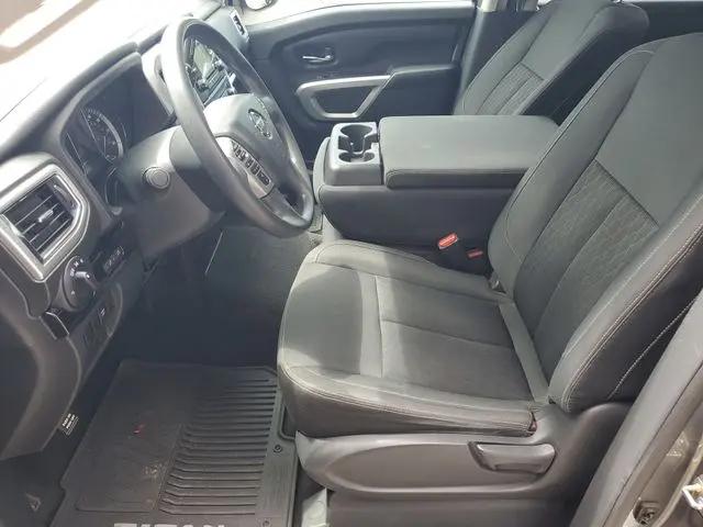2018 Nissan Titan SV