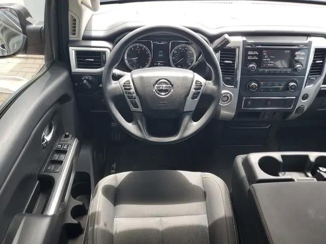 2018 Nissan Titan SV