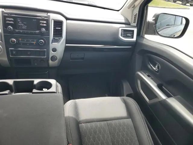 2018 Nissan Titan SV