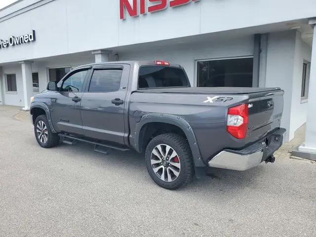 2017 Toyota Tundra SR5 5.7L V8