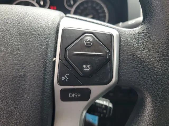 2017 Toyota Tundra SR5 5.7L V8