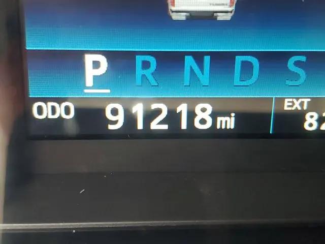 2017 Toyota Tundra SR5 5.7L V8