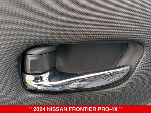 2024 Nissan Frontier Crew Cab PRO-4X 4x4