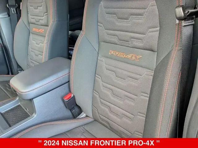 2024 Nissan Frontier Crew Cab PRO-4X 4x4