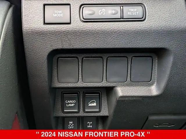 2024 Nissan Frontier Crew Cab PRO-4X 4x4