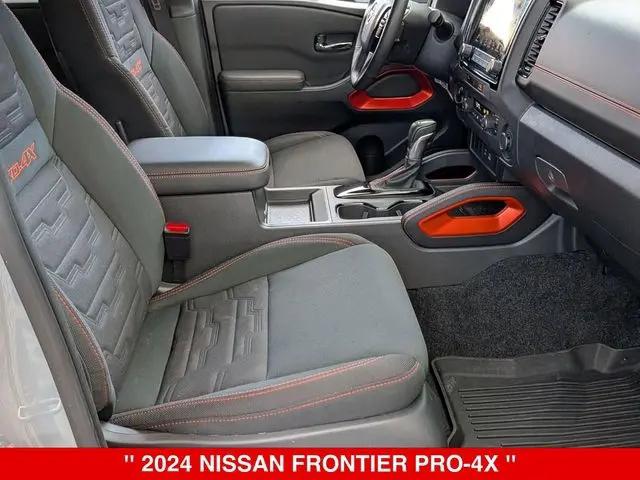 2024 Nissan Frontier Crew Cab PRO-4X 4x4