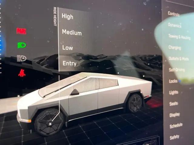 2025 Tesla Cybertruck Cyberbeast