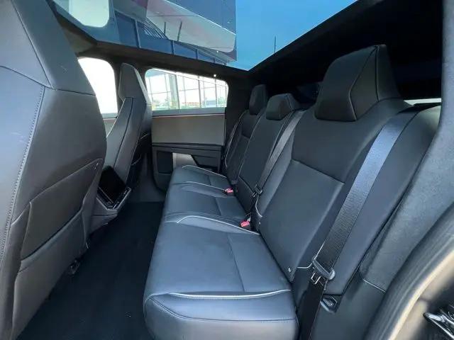 2025 Tesla Cybertruck Cyberbeast