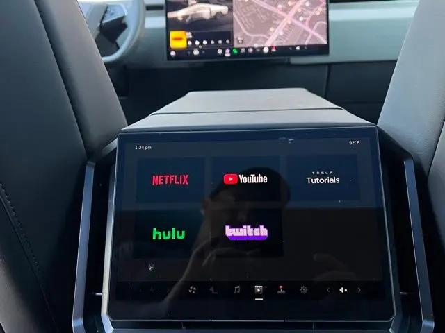 2025 Tesla Cybertruck Cyberbeast