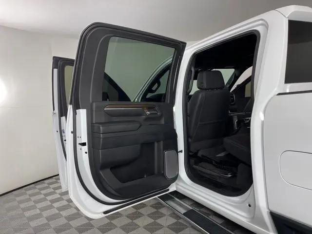 2024 Chevrolet Silverado 2500HD 4WD Crew Cab Standard Bed High Country