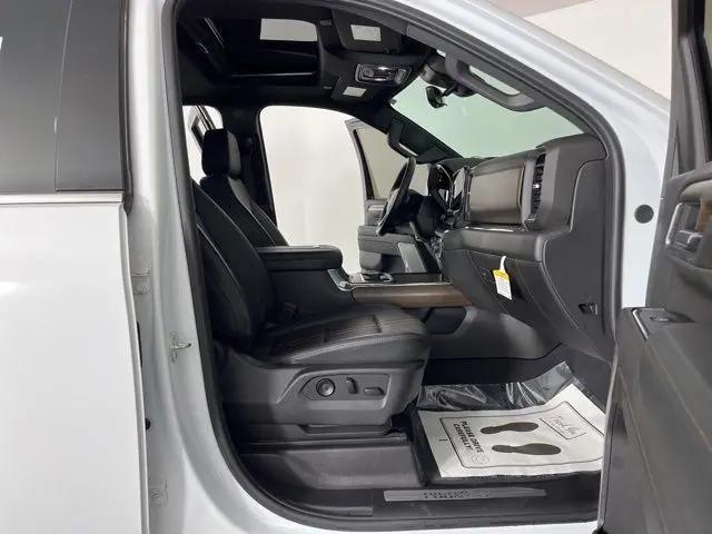 2024 Chevrolet Silverado 2500HD 4WD Crew Cab Standard Bed High Country