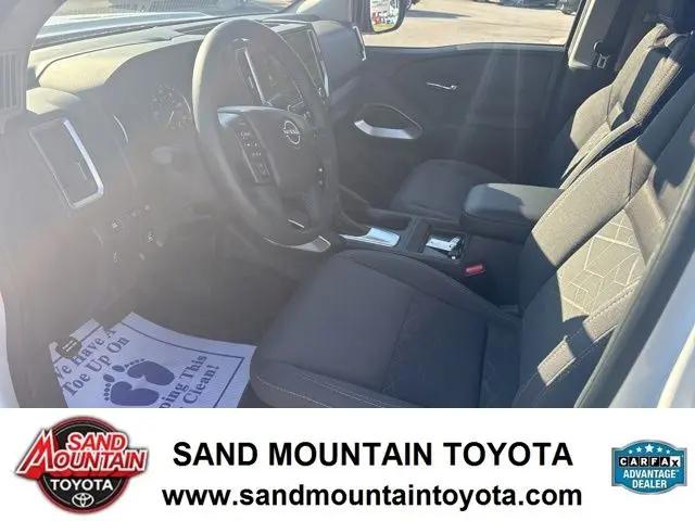 2025 Nissan Frontier Crew Cab SV 4x2