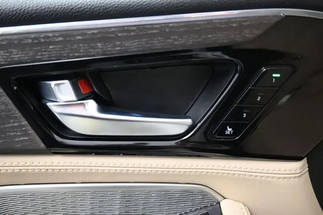 2023 Acura MDX Advance Package