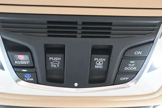 2023 Acura MDX Advance Package