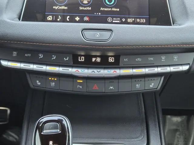 2022 Cadillac XT4 FWD Sport