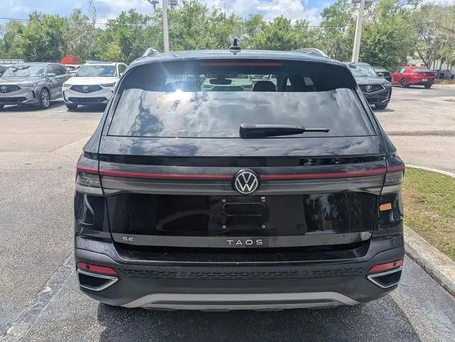 2025 Volkswagen Taos 1.5T SE