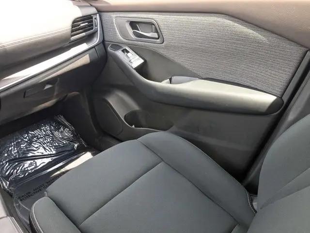 2023 Nissan Rogue S FWD