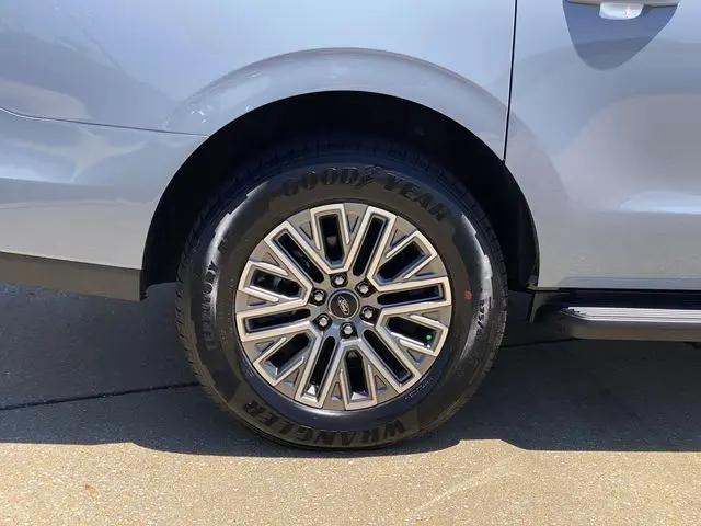2026 Ford Expedition Max Platinum MAX