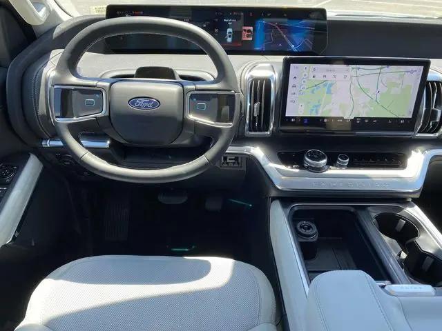 2026 Ford Expedition Max Platinum MAX