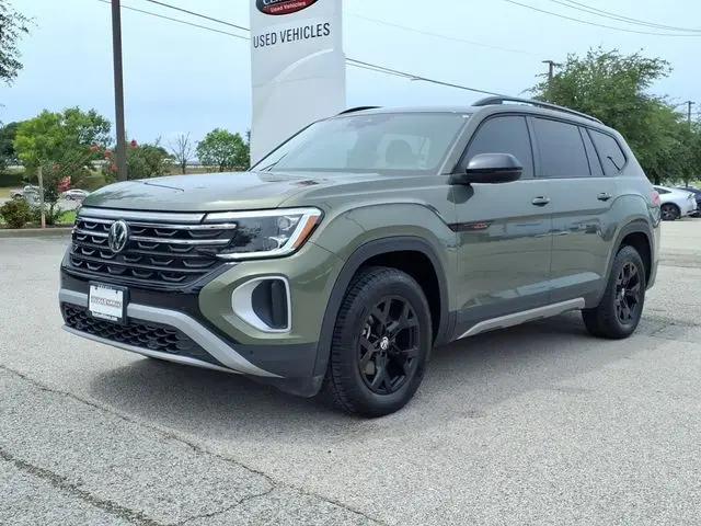 2024 Volkswagen Atlas 2.0T Peak Edition SE w/Technology
