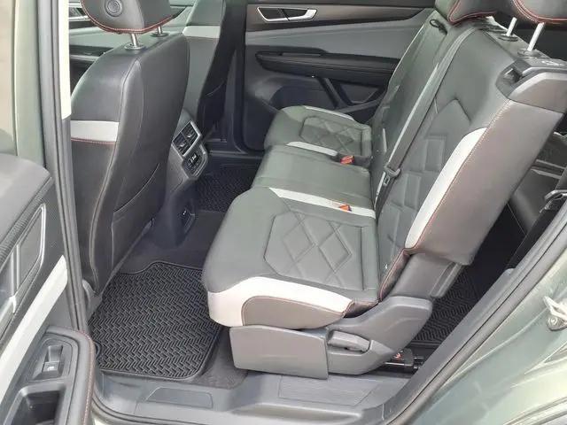 2024 Volkswagen Atlas 2.0T Peak Edition SE w/Technology