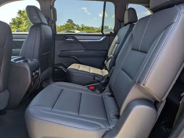 2026 GMC Acadia Elevation FWD