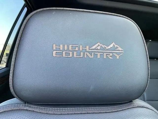 2021 Chevrolet Suburban 4WD High Country