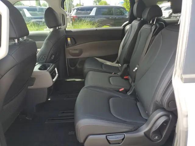 2026 Kia Carnival MPV EX