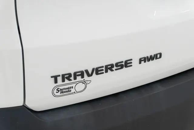 2023 Chevrolet Traverse AWD RS
