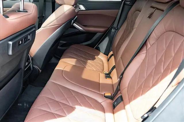 2023 BMW X6 xDrive40i