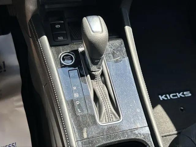 2024 Nissan Kicks SV Xtronic CVT