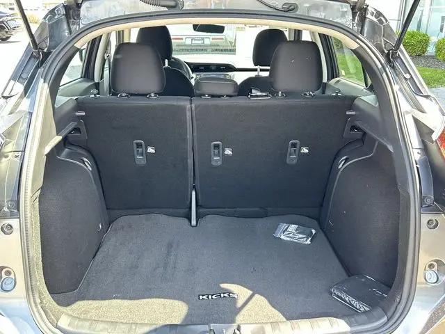 2024 Nissan Kicks SV Xtronic CVT