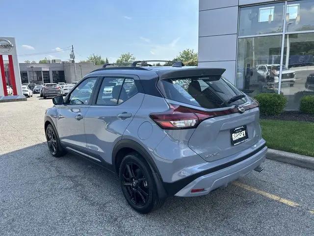 2024 Nissan Kicks SR Xtronic CVT