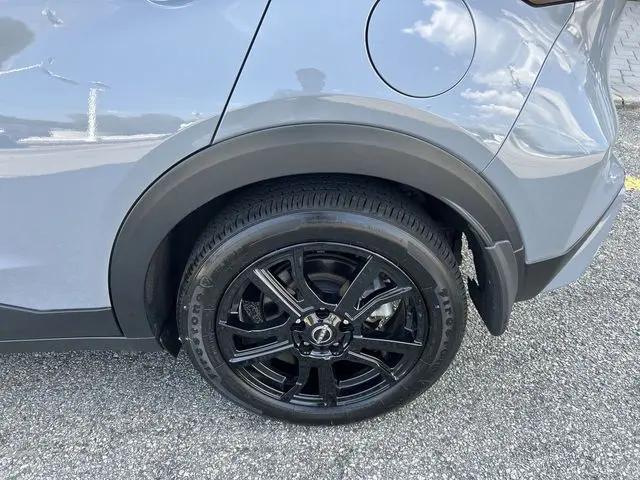 2024 Nissan Kicks SR Xtronic CVT