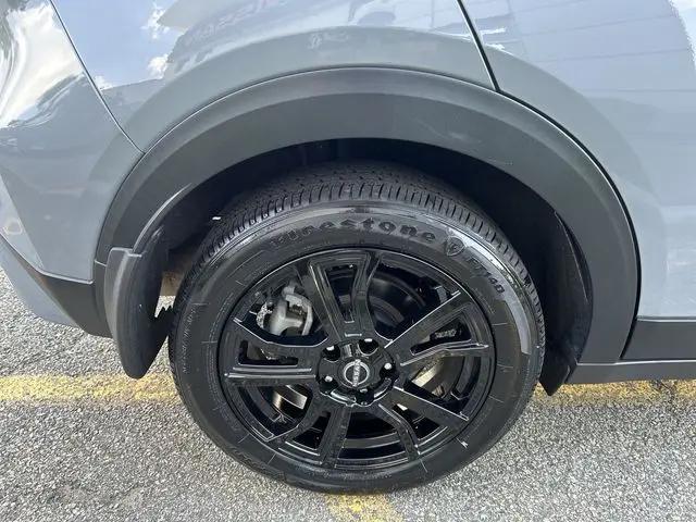 2024 Nissan Kicks SR Xtronic CVT