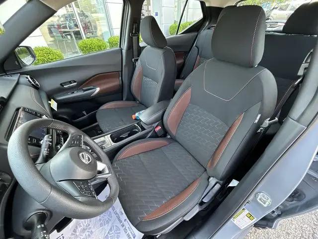 2024 Nissan Kicks SR Xtronic CVT