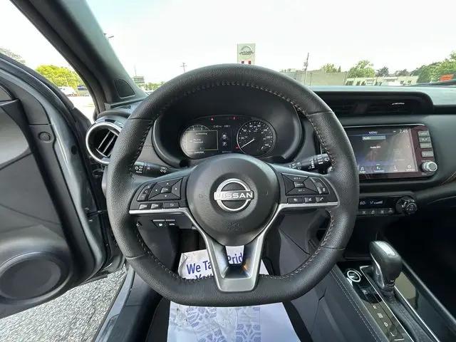 2024 Nissan Kicks SR Xtronic CVT