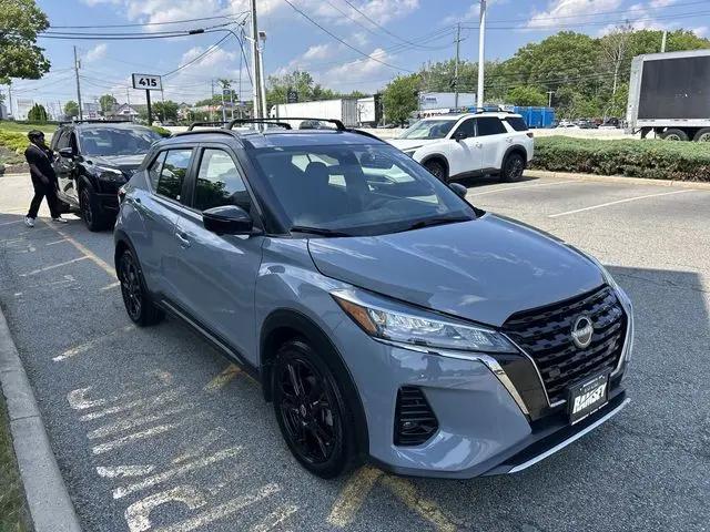 2024 Nissan Kicks SR Xtronic CVT