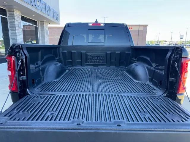 2025 Ram 1500 Big Horn Crew Cab 4x4 5'7" Box
