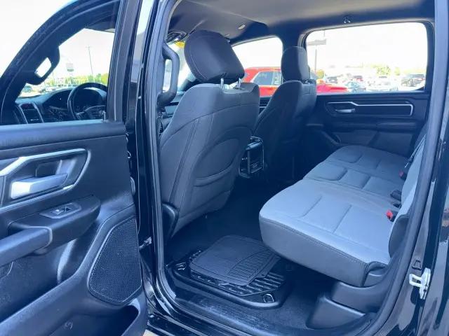 2025 Ram 1500 Big Horn Crew Cab 4x4 5'7" Box