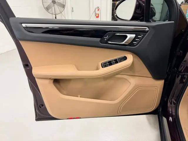 2024 Porsche Macan Macan