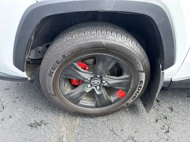 2019 Toyota RAV4 Hybrid XLE